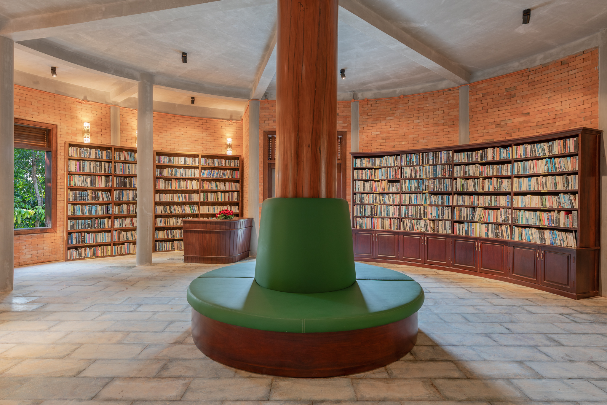 Koh Totung Ressort - Library