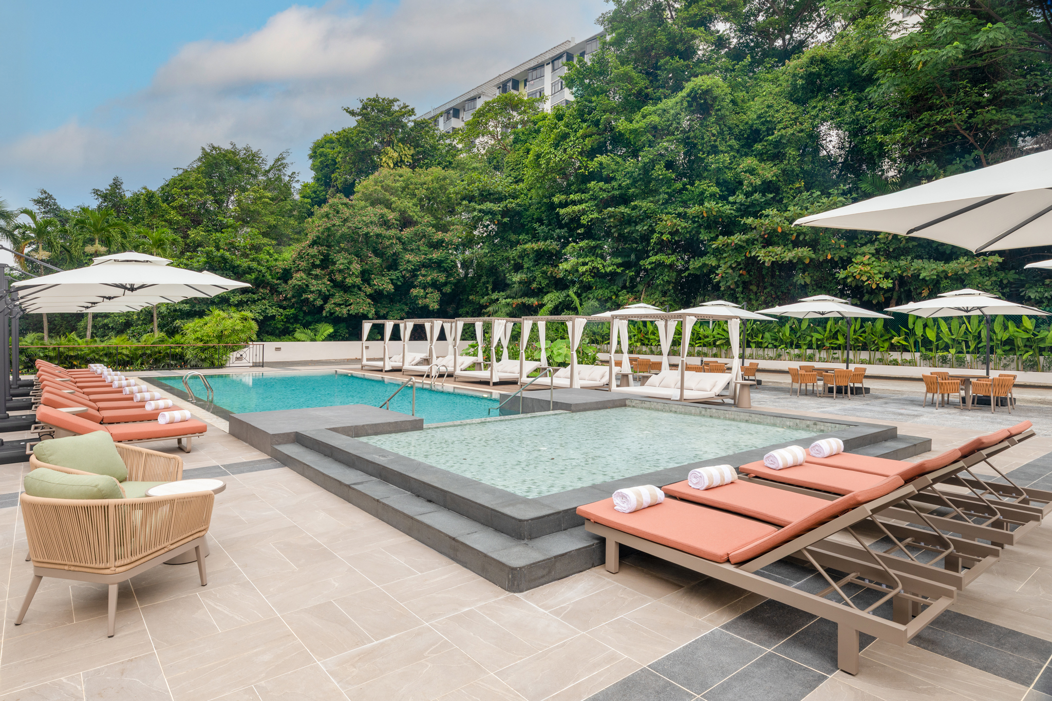 DoubleTree by Hilton Singapore Robertson Quay - Swimming Pool 2